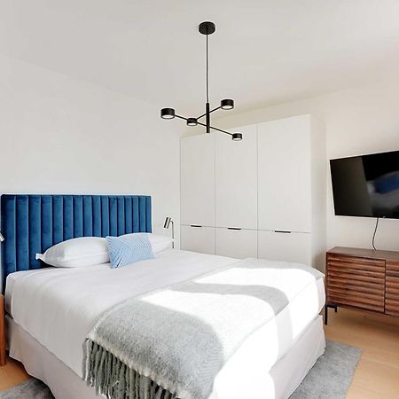 Raffinement Et Confort Dans Cette Residence A Levallois-Perret Exterior photo