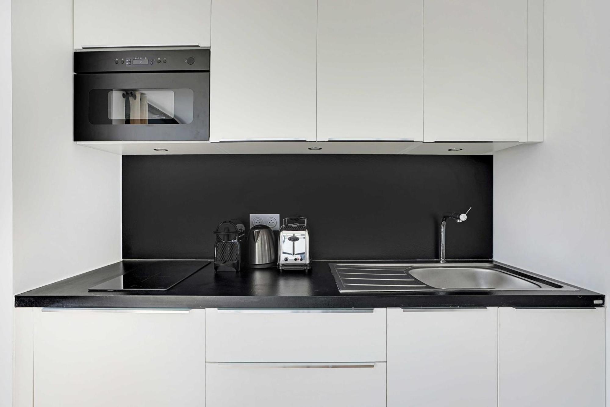 Raffinement Et Confort Dans Cette Residence A Levallois-Perret Exterior photo