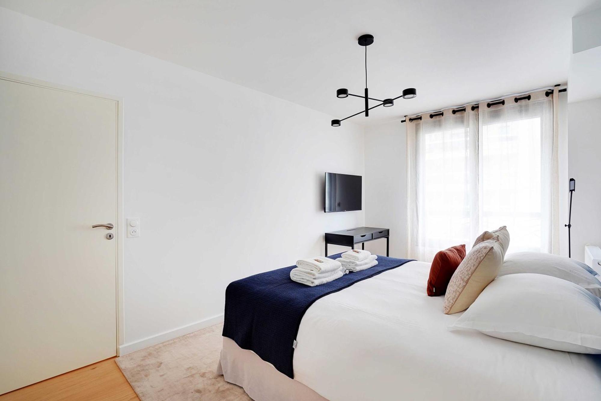 Raffinement Et Confort Dans Cette Residence A Levallois-Perret Exterior photo