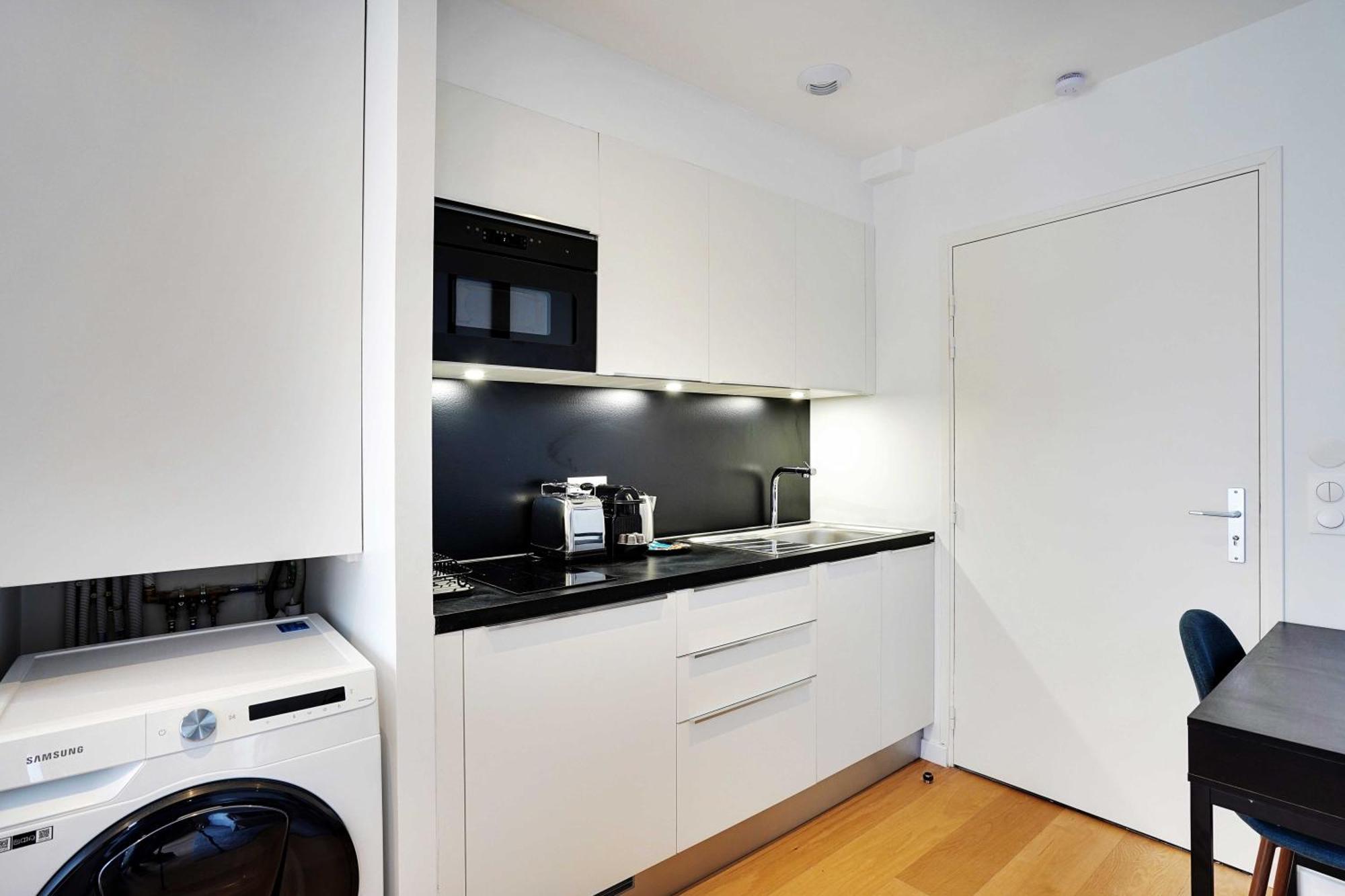 Raffinement Et Confort Dans Cette Residence A Levallois-Perret Exterior photo